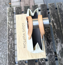 Load image into Gallery viewer, LOUIS VUITTON Vintage Perle White Monogram Vernis Reade PM Handle Tote