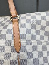 Load image into Gallery viewer, LOUIS VUITTON Damier Azur Totally GM Shoulder Bag