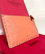 Load image into Gallery viewer, VALENTINO GARAVANI Rockstud Leather Pouch/ Clurch