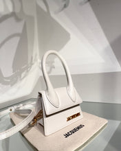 Load image into Gallery viewer, JACQUEMUS The Chiquito Mini leather Handle Shoulder Bag