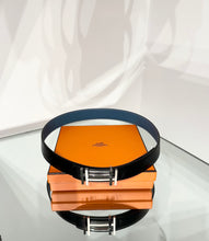 Load image into Gallery viewer, HERMÈS Double H Reversible Leather Belt