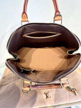 Load image into Gallery viewer, LOUIS VUITTON Monogram Alma PM Bag