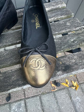 Load image into Gallery viewer, CHANEL CC Lambskin Leather Ballet Flats