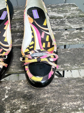 Load image into Gallery viewer, EMILIO PUCCI Patent Leather Silk Pucci Print Bow Kitten Heel Pumps