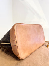 Load image into Gallery viewer, LOUIS VUITTON Monogram Alma PM Bag