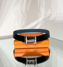 Load image into Gallery viewer, HERMÈS Double H Reversible Leather Belt