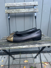 Load image into Gallery viewer, CHANEL CC Lambskin Leather Ballet Flats