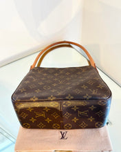 Load image into Gallery viewer, LOUIS VUITTON Monogram MM Looping Shoulder Bag