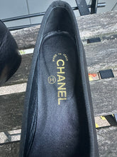 Load image into Gallery viewer, CHANEL CC Lambskin Leather Ballet Flats