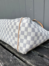 Load image into Gallery viewer, LOUIS VUITTON Damier Azur Totally GM Shoulder Bag