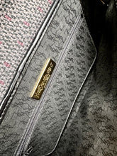 Load image into Gallery viewer, YVES SAINT LAURENT Leather Crossbody Bag