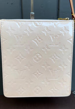 Load image into Gallery viewer, LOUIS VUITTON Vintage Mott Monogram Pink Vernis Shoulder Bag
