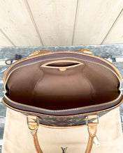 Load image into Gallery viewer, LOUIS VUITTON Vintage Monogram Ellipse MM Bowling Bag