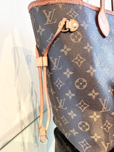 Load image into Gallery viewer, LOUIS VUITTON Monogram Canvas Neverfull NM MM Tote Bag