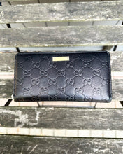 Load image into Gallery viewer, GUCCI Guccissima Zip Around Leather Wallet