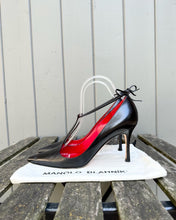 Load image into Gallery viewer, MANOLO BLAHNIK Pointed Toe T-Strap High Heel Leather Pumps