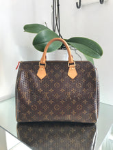 Load image into Gallery viewer, LOUIS VUITTON Limited Edition Fuchsia Monogram Perforated Speedy 30 Bag