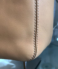 Load image into Gallery viewer, TOD’S Single Snap Bucket Leather Bag