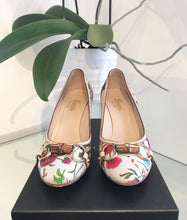 Load image into Gallery viewer, GUCCI Floral Canvas Leather Multicolour Bamboo Horsebit Mid Heel Pumps