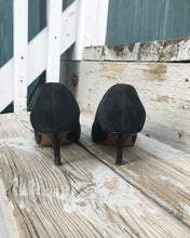 Load image into Gallery viewer, CELINE V-Cut Pointed Toe Suede Pumps