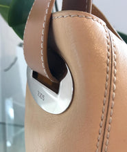 Load image into Gallery viewer, TOD’S Single Snap Bucket Leather Bag