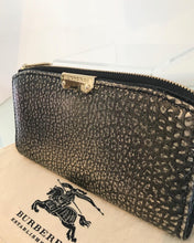 Load image into Gallery viewer, BURBERRY Pebbled Leather Zip Around Wallet