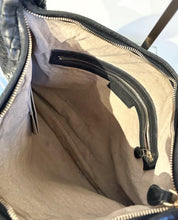 Load image into Gallery viewer, BOTTEGA VENETA Large Intrecciato Hobo Bag