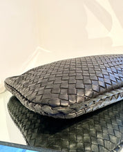 Load image into Gallery viewer, BOTTEGA VENETA Large Intrecciato Hobo Bag
