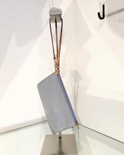Load image into Gallery viewer, LOUIS VUITTON Monogram Vernis Lexington Pochette
