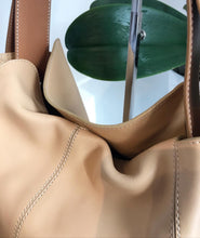 Load image into Gallery viewer, TOD’S Single Snap Bucket Leather Bag