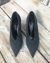 Load image into Gallery viewer, CELINE V-Cut Pointed Toe Suede Pumps