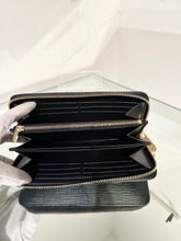 Load image into Gallery viewer, LOUIS VUITTON Zippy Epi Leather Long Zip Around Wallet

