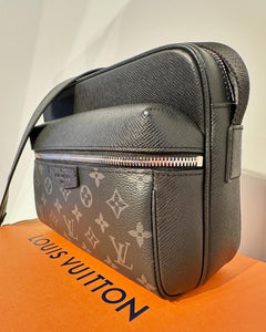 LOUIS VUITTON Outdoor Messenger Bag