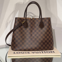 Load image into Gallery viewer, LOUIS VUITTON Damier Ebene Kensington Tote
