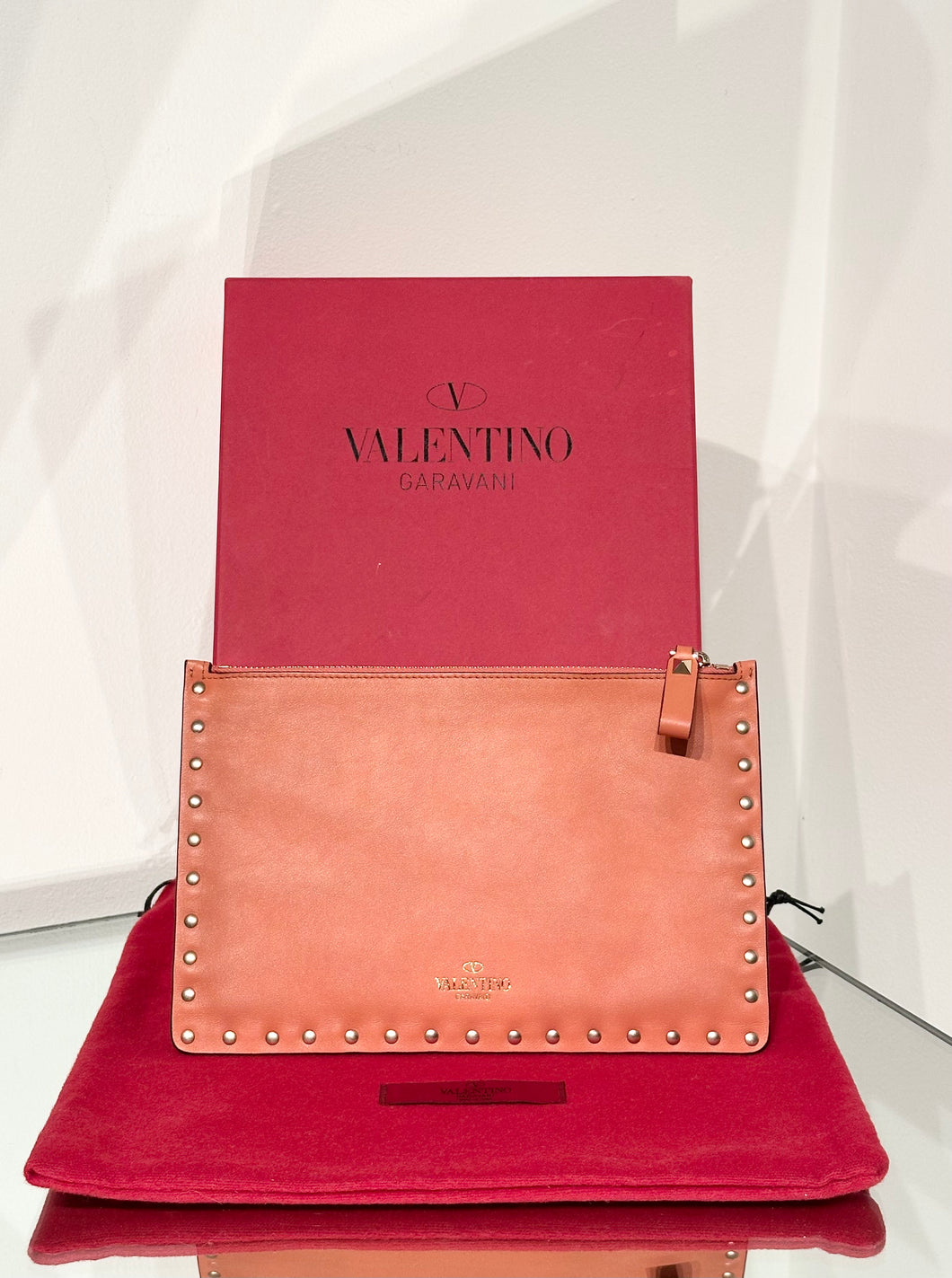 VALENTINO GARAVANI Rockstud Leather Pouch/ Clurch
