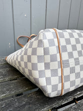 Load image into Gallery viewer, LOUIS VUITTON Damier Azur Totally GM Shoulder Bag
