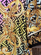 Load image into Gallery viewer, VERSACE Pattern Short Sleeve Silk Shirt
