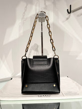 Load image into Gallery viewer, YUZEFI Box Leather Chain Links Shoulder Bag
