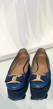 Load image into Gallery viewer, SALVATORE FERRAGAMO Ballet Flats
