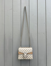 Load image into Gallery viewer, GUCCI Dionysus GG Supreme Mini Shoulder Bag
