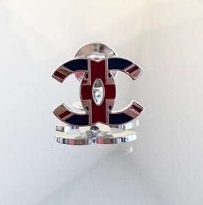 CHANEL Brooches