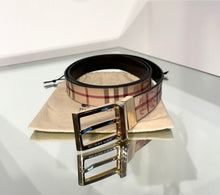 Load image into Gallery viewer, BURBERRY Reversible Leather Belt
