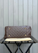 Load image into Gallery viewer, LOUIS VUITTON Monogram Empreinte Leather Artsy MM Bag
