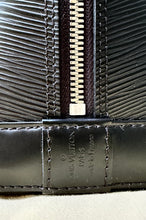Load image into Gallery viewer, LOUIS VUITTON Alma PM  Bag in Epi Leather
