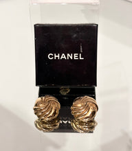 Load image into Gallery viewer, CHANEL Vintage Gold Tone CC Swirled Button Clip-on Earrings
