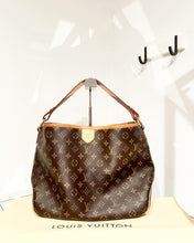 Load image into Gallery viewer, LOUIS VUITTON Monogram Delightful PM Shoulder Bag
