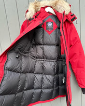 Load image into Gallery viewer, CANADA GOOSE Hooded Parka
