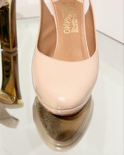 Load image into Gallery viewer, SALVATORE FERRAGAMO High Heel Leather Slides

