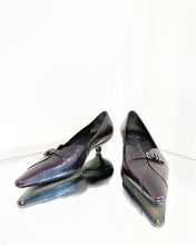 Load image into Gallery viewer, ANTEPRIMA Pointed Toe Kitten Heel Leather Pumps
