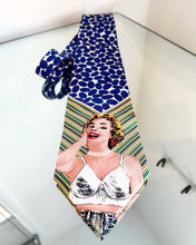 Load image into Gallery viewer, DOLCE &amp; GABBANA Vintage Silk Tie
